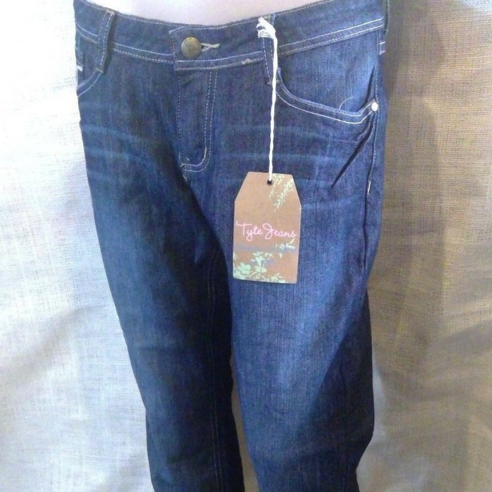 Tyte Women’s Stretch Capri Crop Pants Size 9 NWT Cute Casual Denim Capris